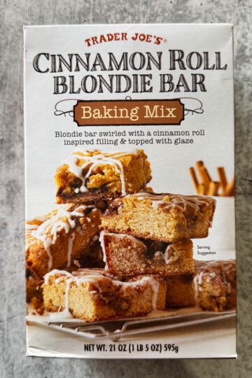 trader joe's cinnamon roll blondie bars box