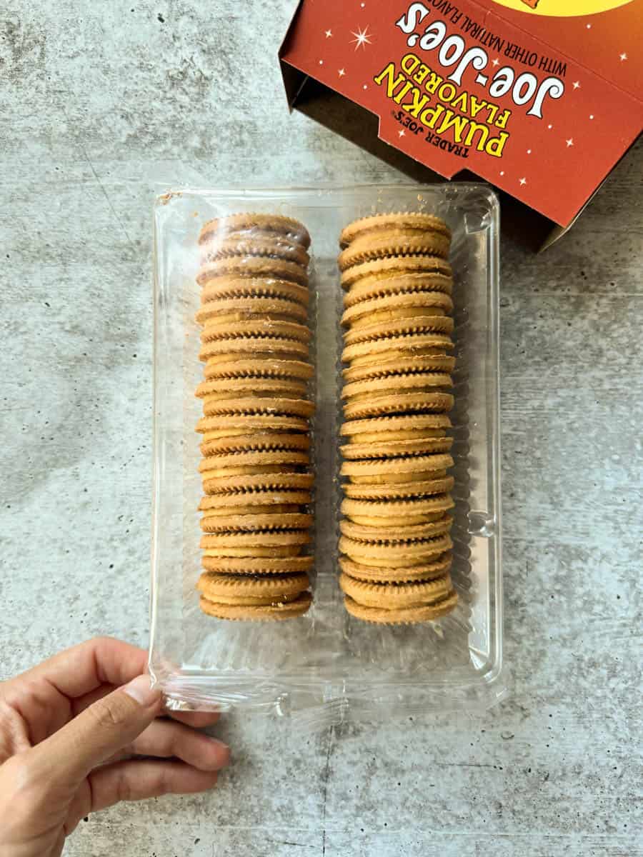 pumpkin flavored joe-joe's cookies