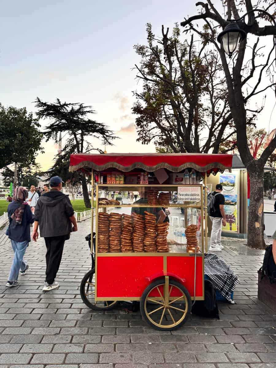 Istanbul simit stand
