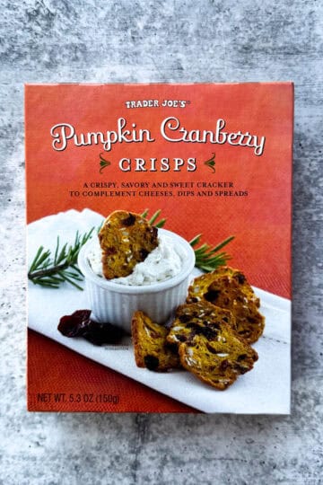 trader joe's pumpkin cranberry crisp box